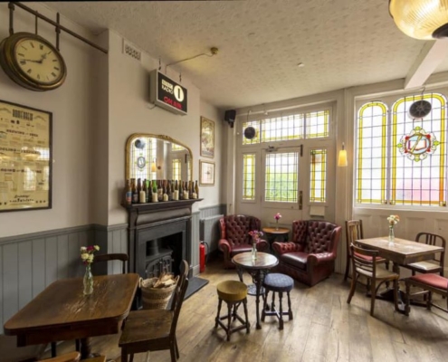 Looking for a Great Pub in London? Join Us at The Mitre
