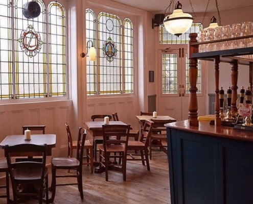 The Mitre: A Cosy Pub Near Kew Gardens for Pizza and Pints