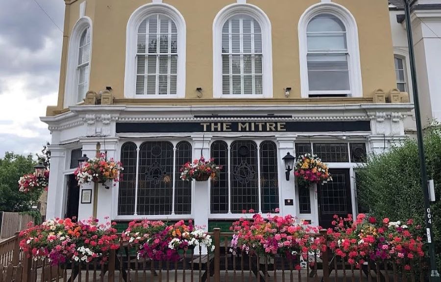 The Mitre: A Great Pub Near Twickenham Stadium
